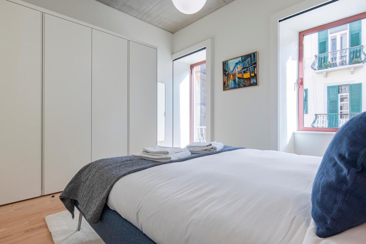 Deluxe 2Bdr Apartment W/ Patio By Lovelystay Lisboa 外观 照片