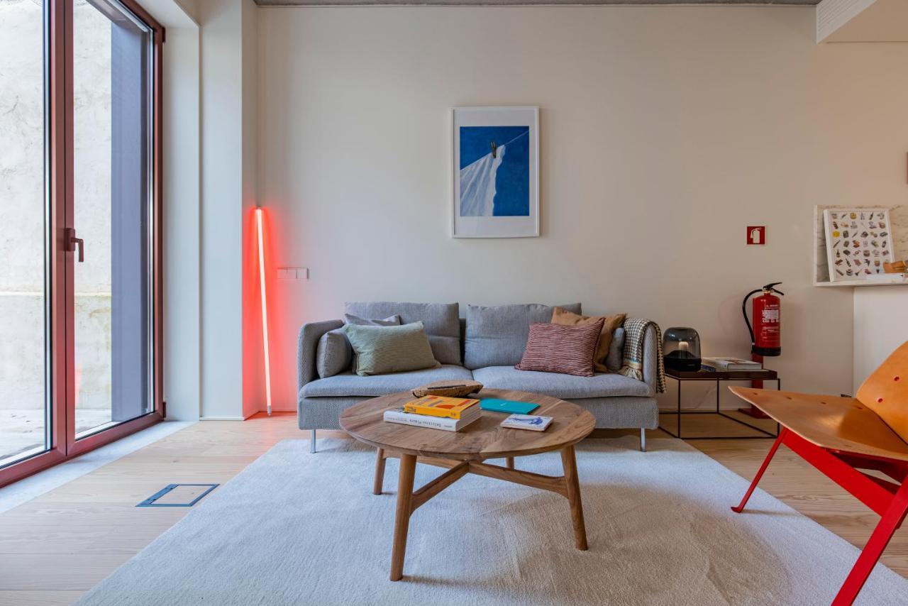 Deluxe 2Bdr Apartment W/ Patio By Lovelystay Lisboa 外观 照片