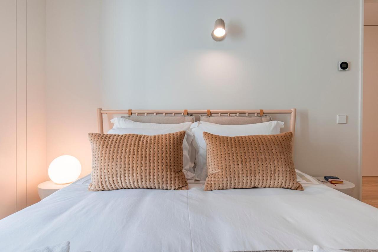 Deluxe 2Bdr Apartment W/ Patio By Lovelystay Lisboa 外观 照片