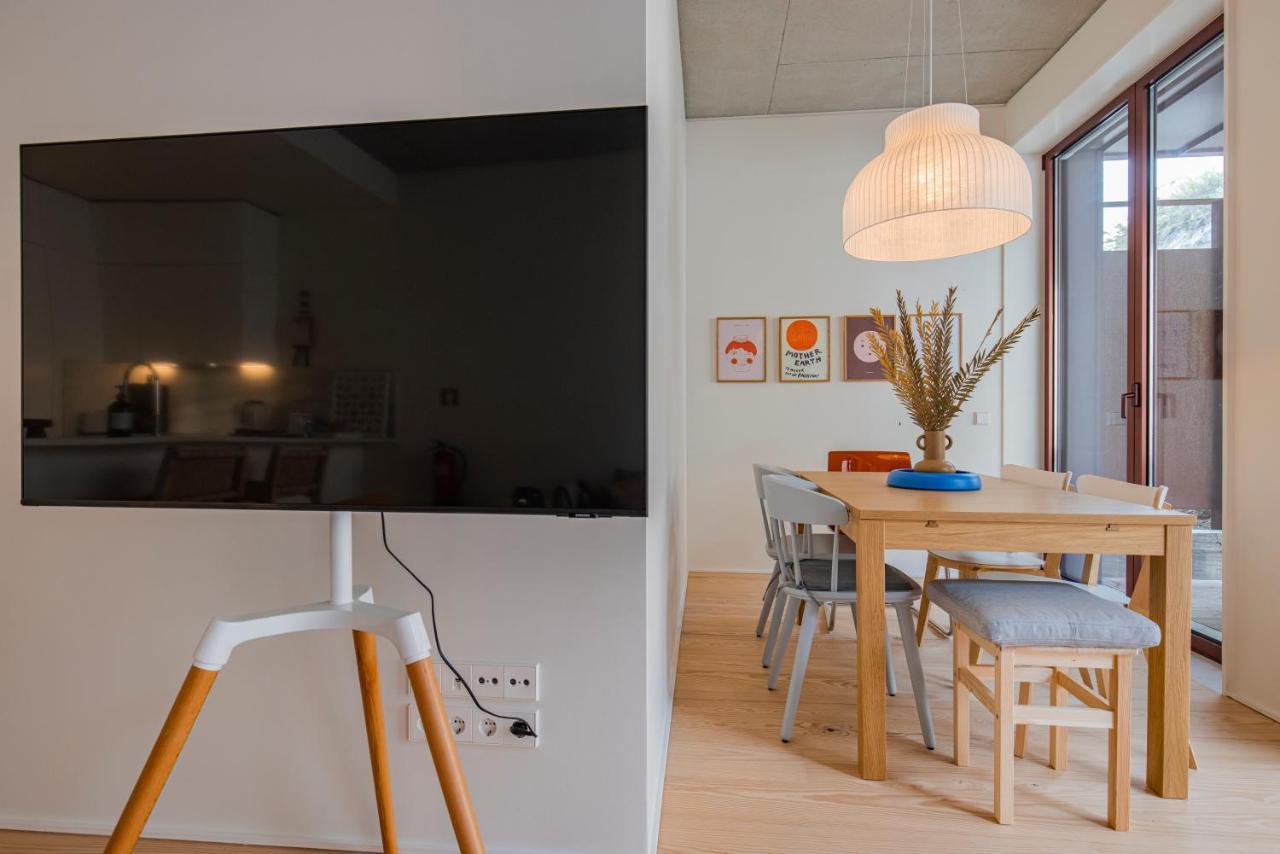 Deluxe 2Bdr Apartment W/ Patio By Lovelystay Lisboa 外观 照片