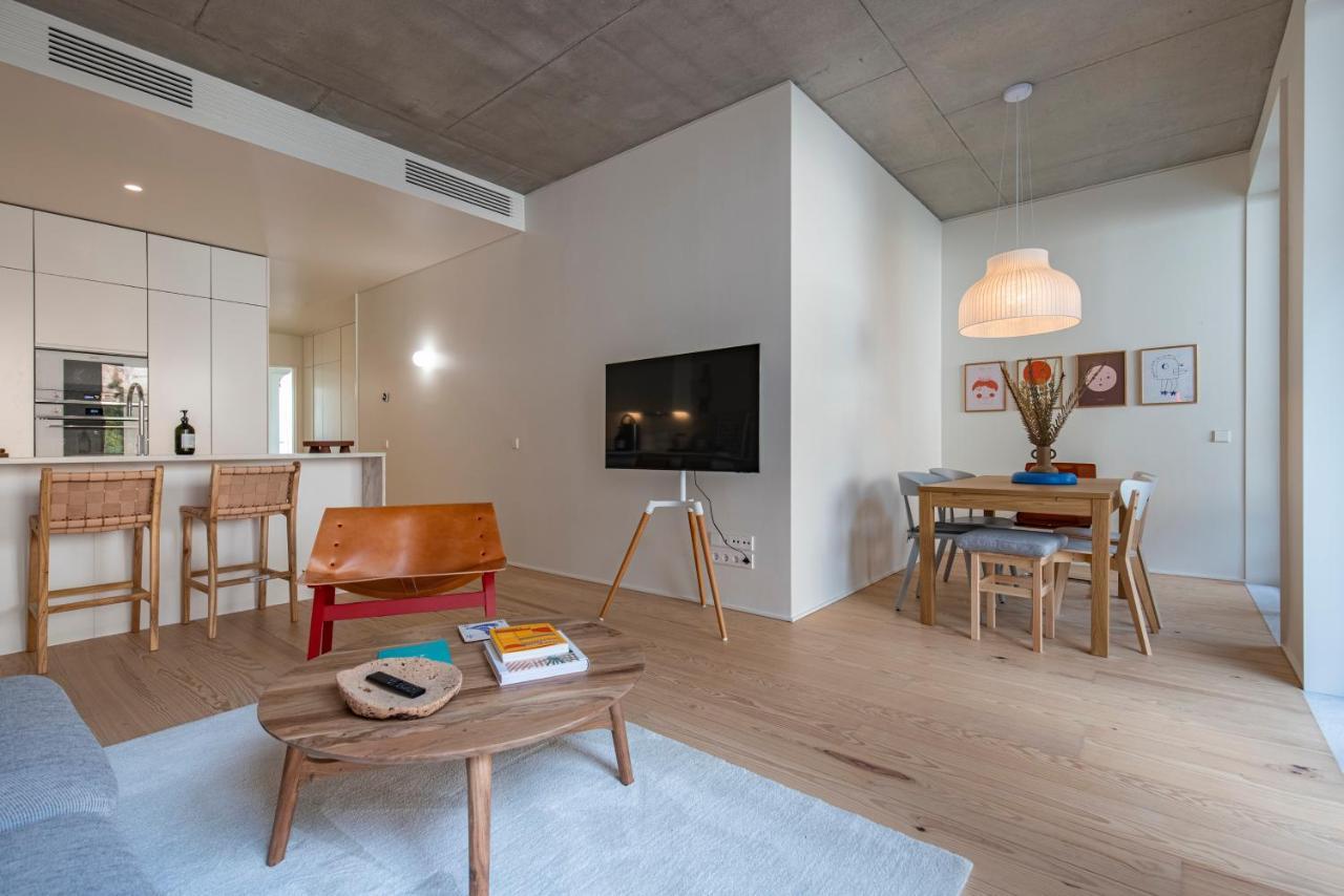 Deluxe 2Bdr Apartment W/ Patio By Lovelystay Lisboa 外观 照片