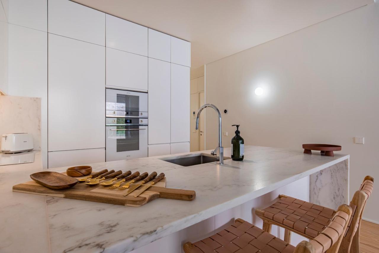 Deluxe 2Bdr Apartment W/ Patio By Lovelystay Lisboa 外观 照片