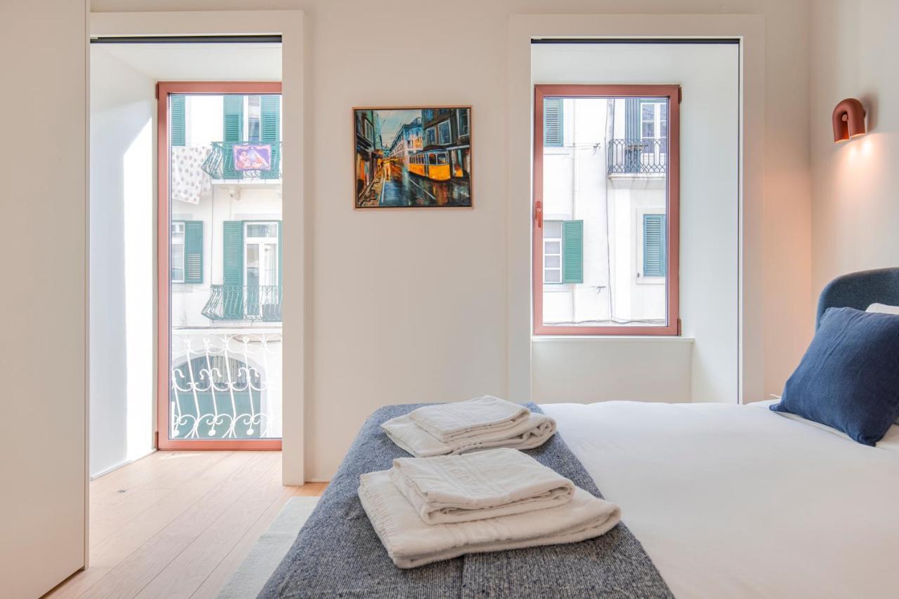 Deluxe 2Bdr Apartment W/ Patio By Lovelystay Lisboa 外观 照片