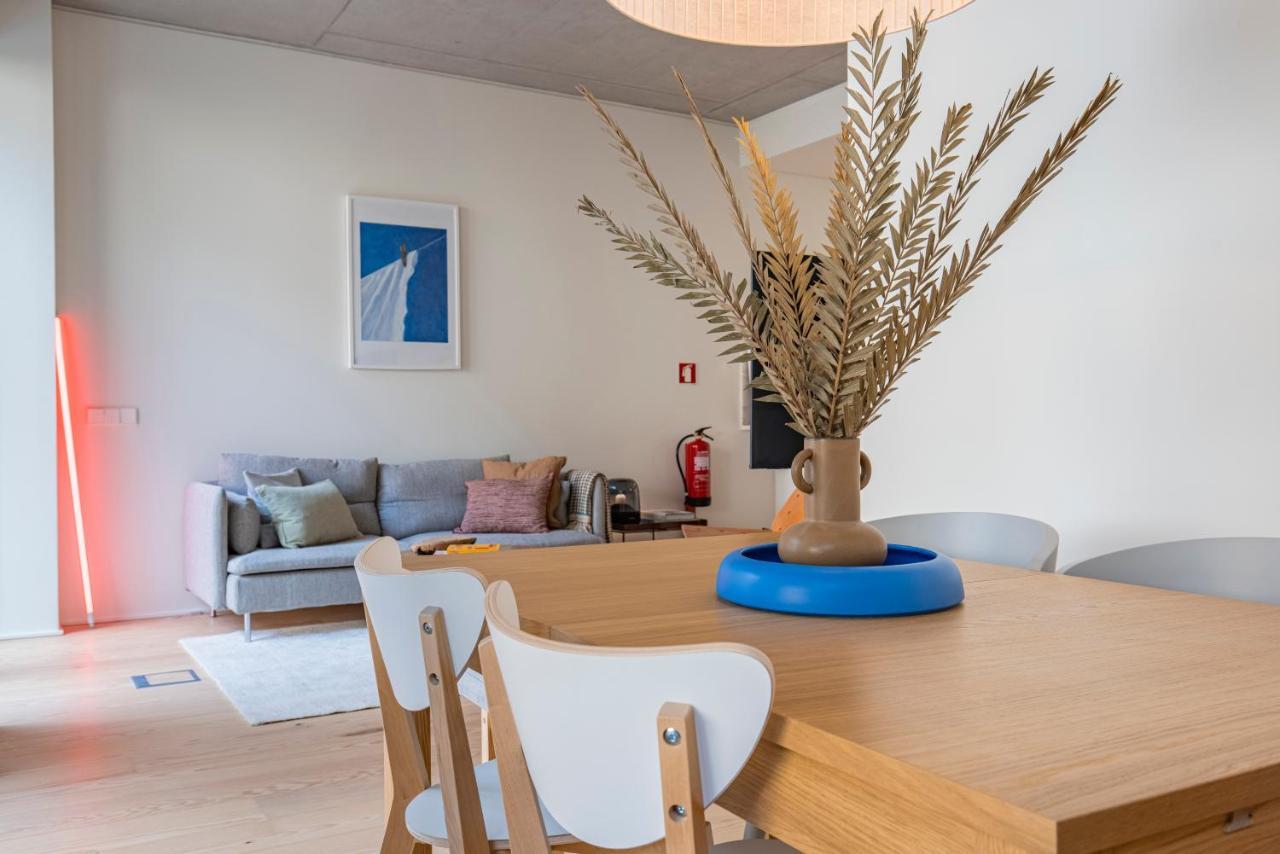 Deluxe 2Bdr Apartment W/ Patio By Lovelystay Lisboa 外观 照片
