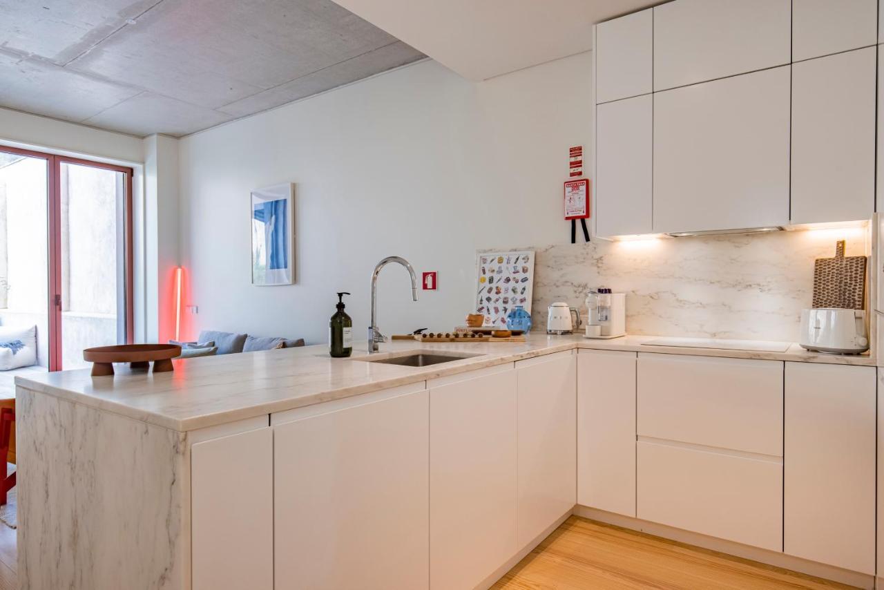 Deluxe 2Bdr Apartment W/ Patio By Lovelystay Lisboa 外观 照片