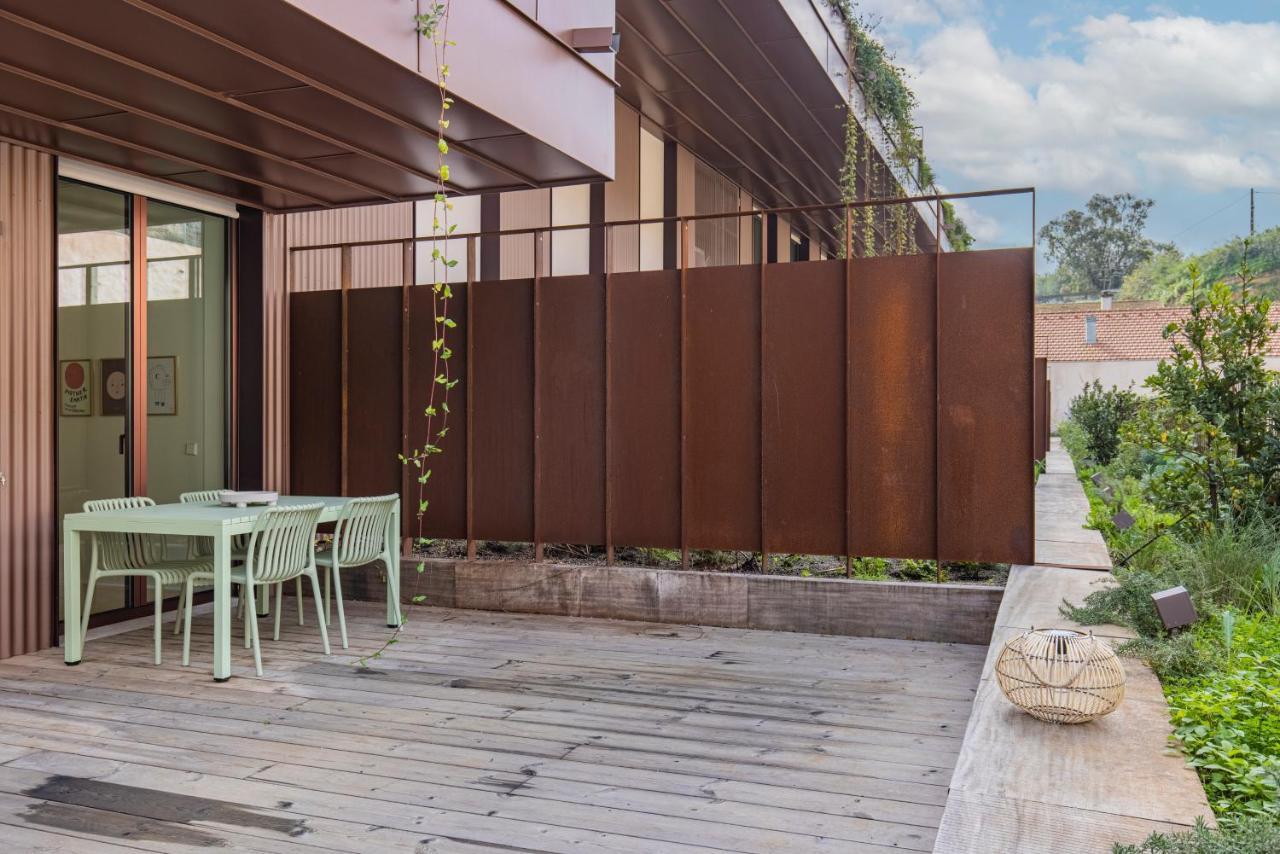 Deluxe 2Bdr Apartment W/ Patio By Lovelystay Lisboa 外观 照片